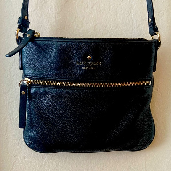 kate spade Handbags - Kate Spade Crossbody